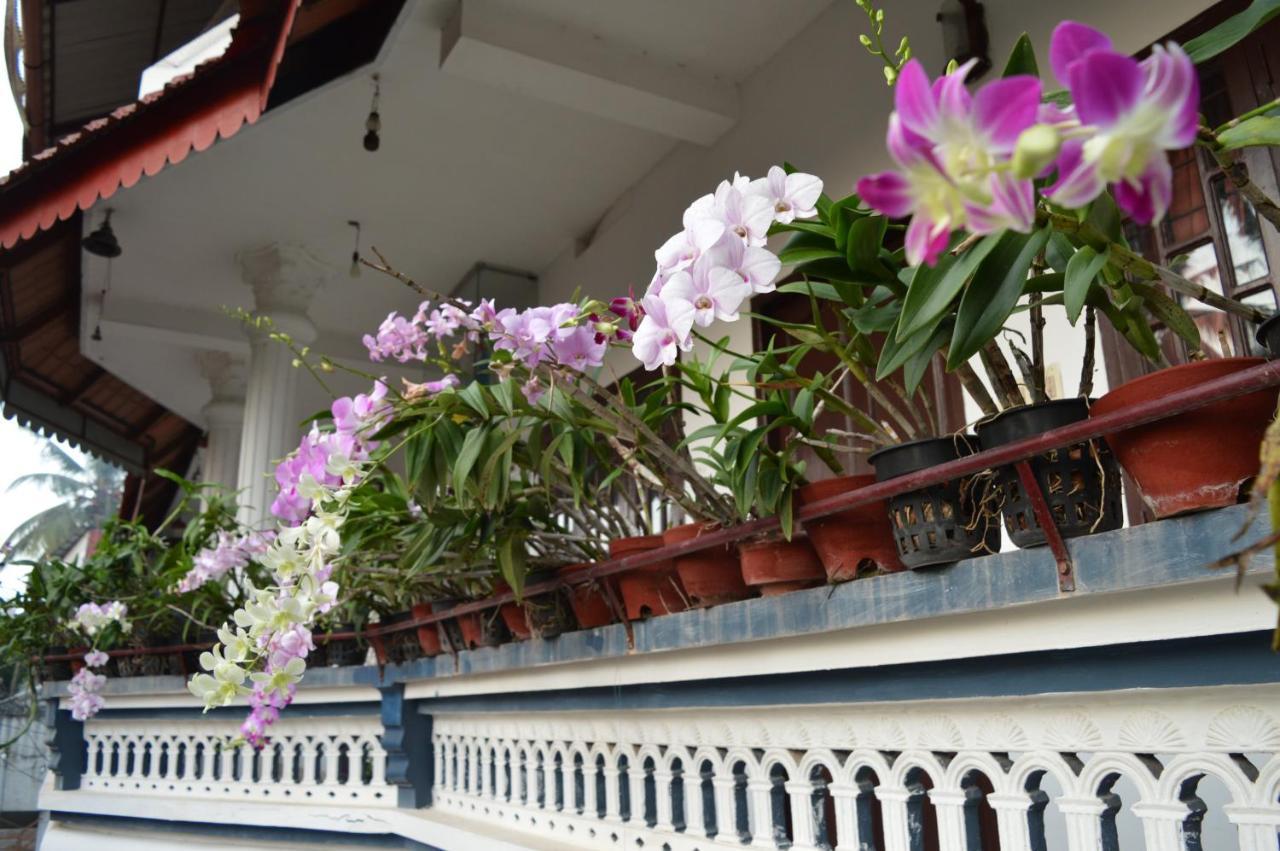 Dream Catcher Home Stay Коччи Экстерьер фото
