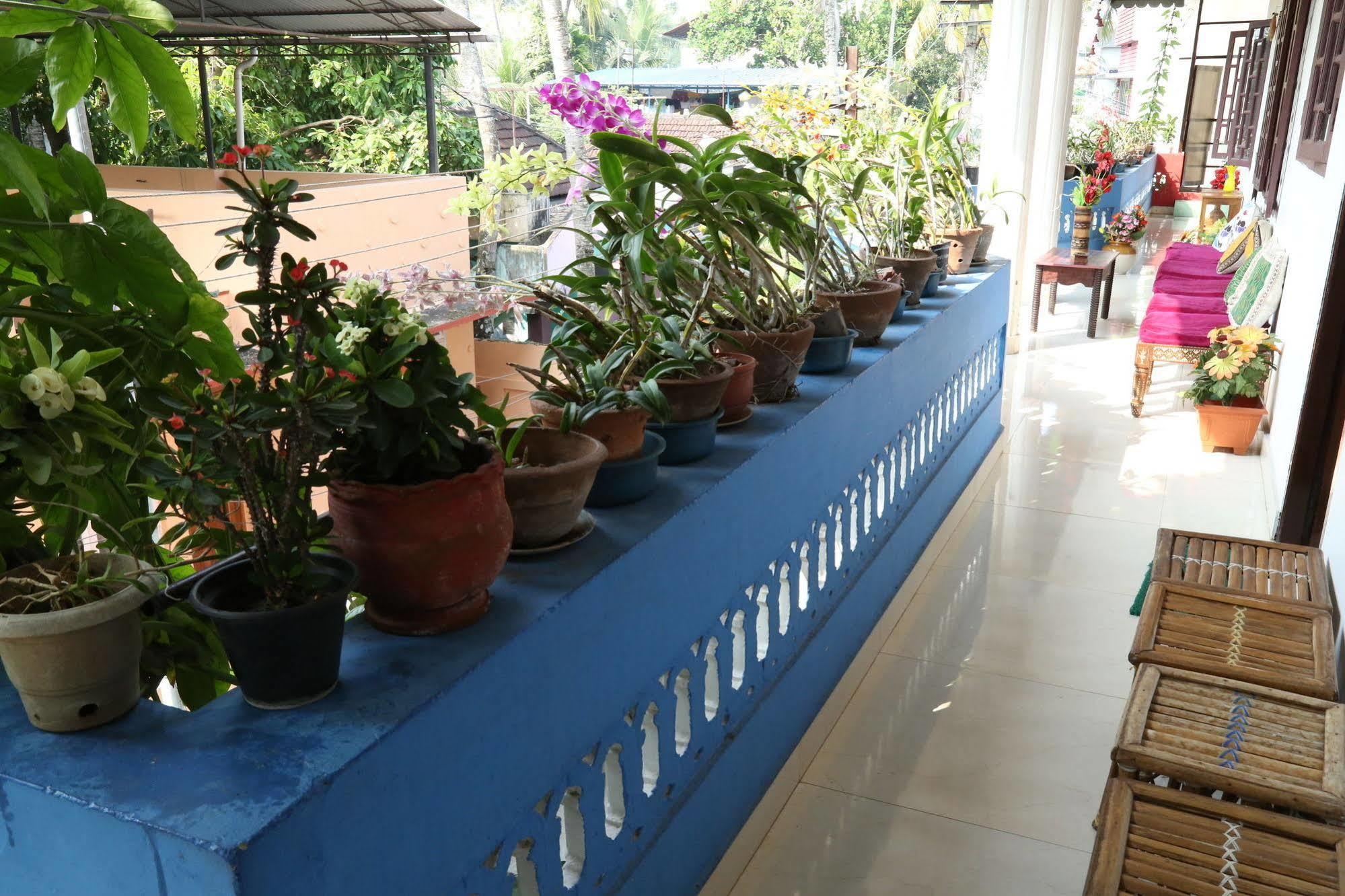 Dream Catcher Home Stay Коччи Экстерьер фото